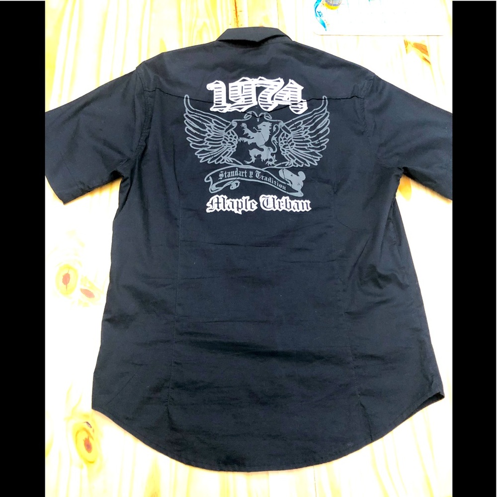Toronto Maple Leafs Short Sleeve Button Up Shirt M